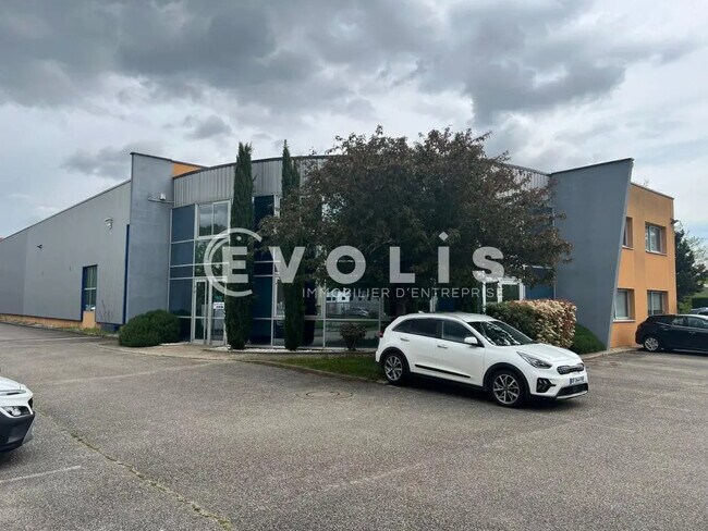 Plus de détails pour Local d’activités à vendre