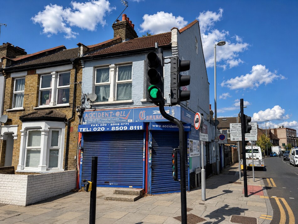 815 Lea Bridge Rd, Londres à vendre Photo de l’immeuble– Image 1 sur 10