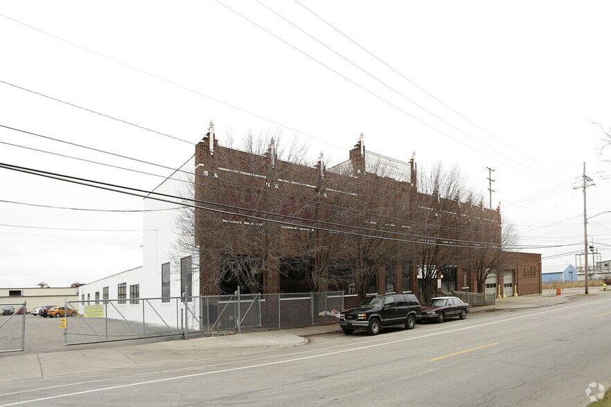 1409 Buchanan Ave SW, Grand Rapids, MI à louer - Photo de l’immeuble – Image 3 sur 8