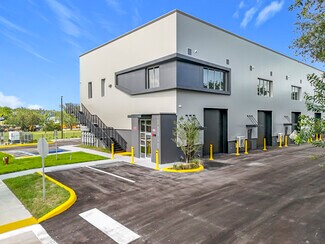 Plus de détails pour 705 Hennis Rd, Winter Garden, FL - Local d’activités à vendre