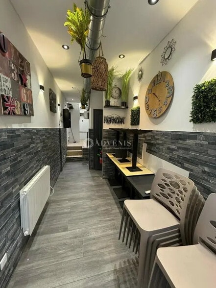 Local commercial dans Orléans à louer - Photo de l’immeuble – Image 2 sur 6