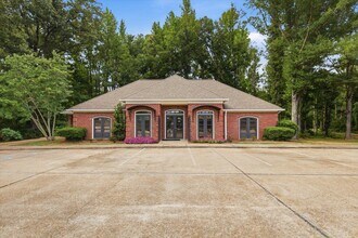 200 Forest View Dr, Raymond, MS à louer Photo intérieure– Image 2 sur 29