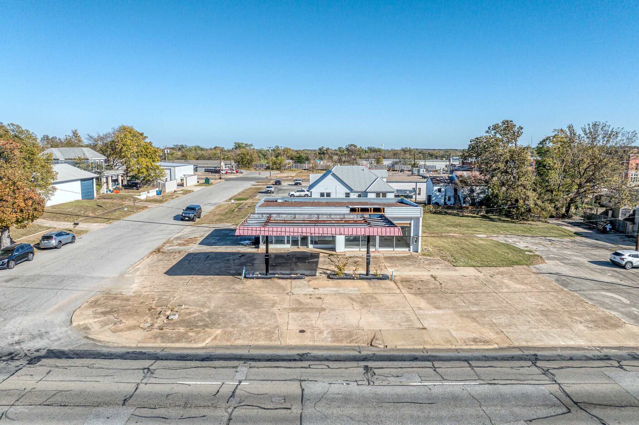 212 N Austin Ave, Denison, TX à vendre Photo de l’immeuble– Image 1 sur 24