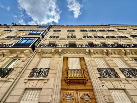 4 Rue Chambiges, Paris à louer - Photo de l’immeuble – Image 2 sur 7