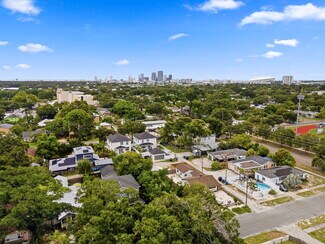 Plus de détails pour 927 Yale St N, Saint Petersburg, FL - Spécialisé à vendre