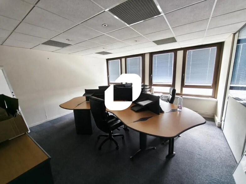 Bureau dans Nogent-sur-Marne à vendre - Photo de l’immeuble – Image 3 sur 5