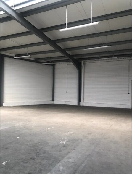 Local d’activités dans Nanteuil-lès-Meaux à louer - Photo intérieure – Image 2 sur 3