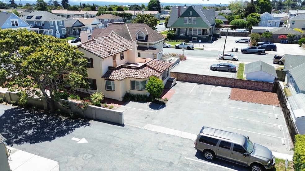140 Central Ave, Salinas, CA à vendre - Photo de l’immeuble – Image 3 sur 19