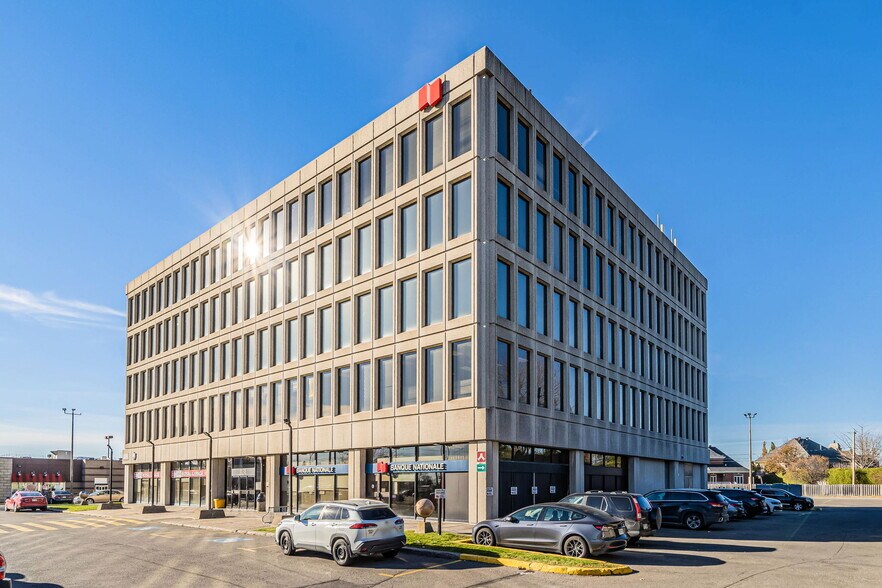 3131 Boul de la Concorde E, Laval, QC à louer - Photo de l’immeuble – Image 2 sur 18