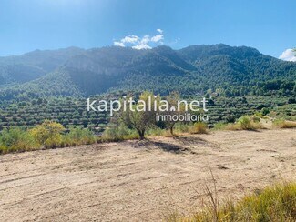 Plus de détails pour Terrain à vendre
