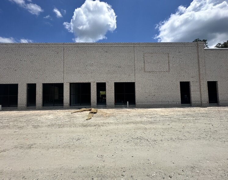 4875 Warehouse Way, Cumming, GA à louer - Photo de l’immeuble – Image 3 sur 4