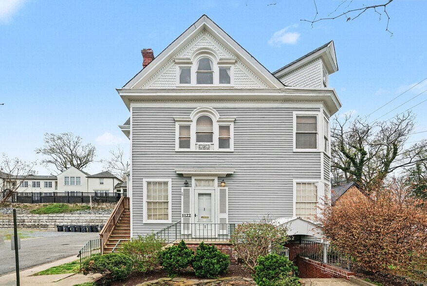 1122 Caroline St, Fredericksburg, VA à vendre - Photo principale – Image 1 sur 35