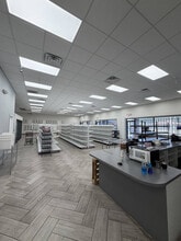 5050 Sunbeam Rd, Jacksonville, FL à louer Photo intérieure– Image 2 sur 6