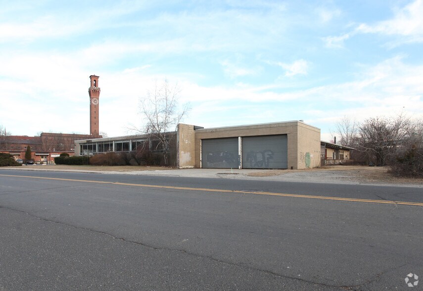 131 Freight St, Waterbury, CT à vendre - Photo principale – Image 1 sur 2