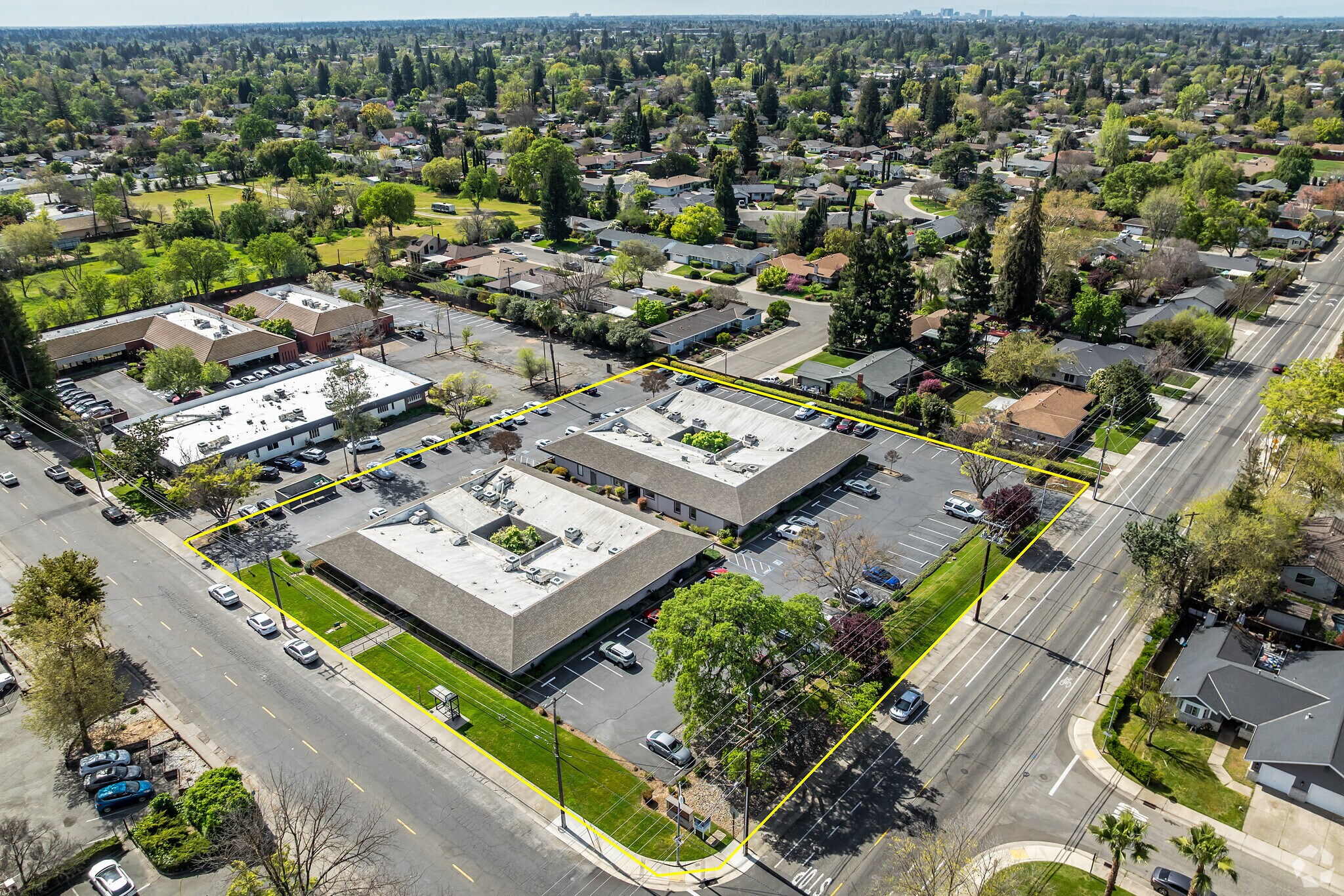 2 Building Portfolio portefeuille de 2 biens à vendre sur LoopNet.fr Photo de l’immeuble– Image 1 sur 29