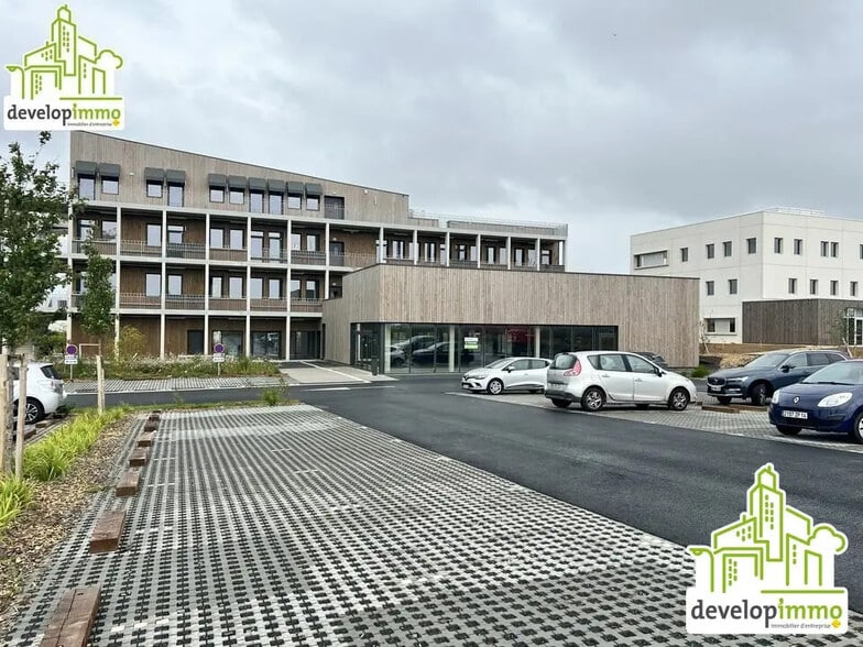 Bureau dans Épron à vendre - Photo de l’immeuble – Image 2 sur 12