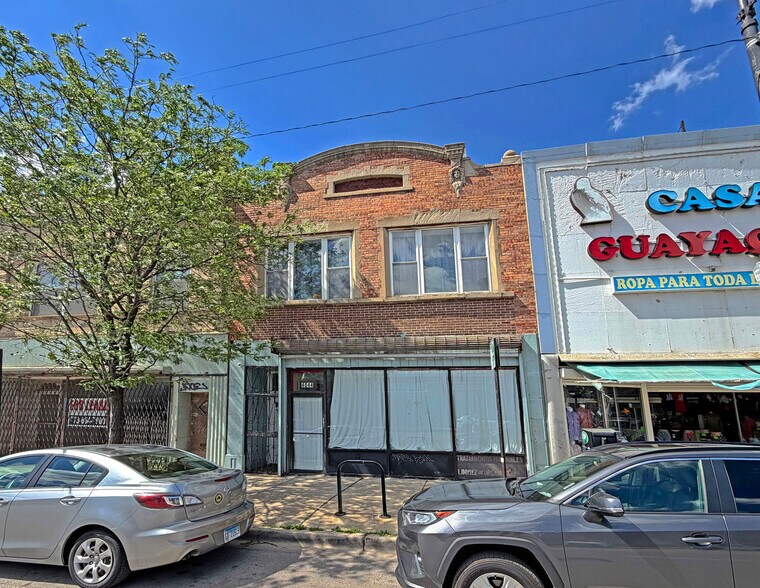 4044-4046 W North Ave, Chicago, IL à vendre - Photo de l’immeuble – Image 1 sur 14