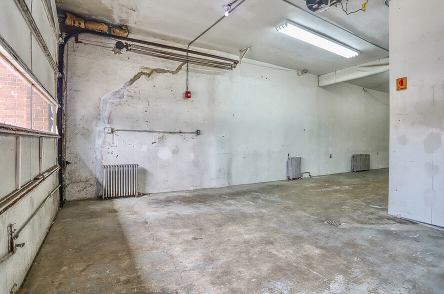 808 Kennedy Blvd, Union City, NJ à louer - Photo de l’immeuble – Image 3 sur 15