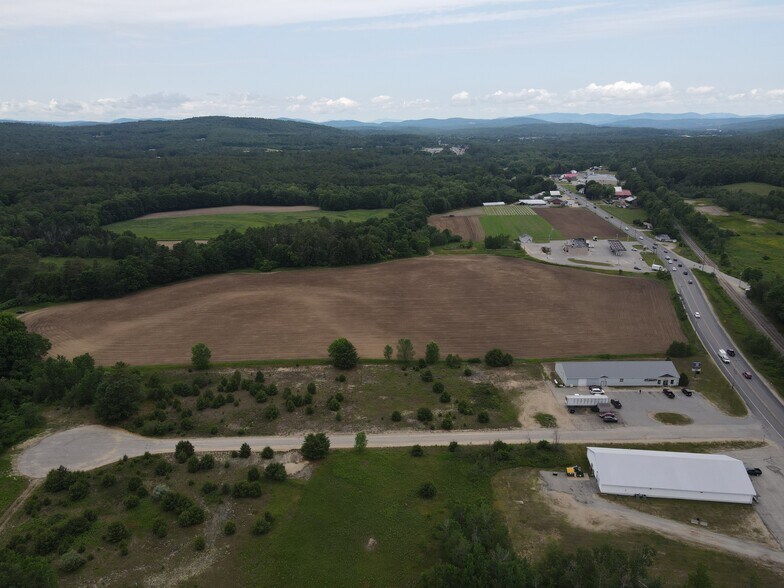 1328 Main St, Oxford, ME à louer - Photo de l’immeuble – Image 2 sur 5