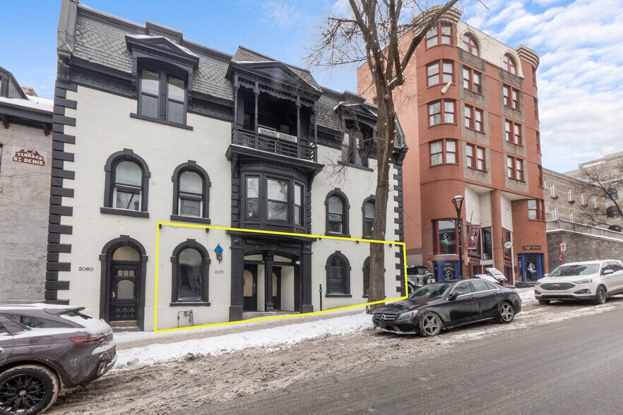 2070 St Saint-Denis, Montréal, QC à louer - Photo principale – Image 1 sur 9
