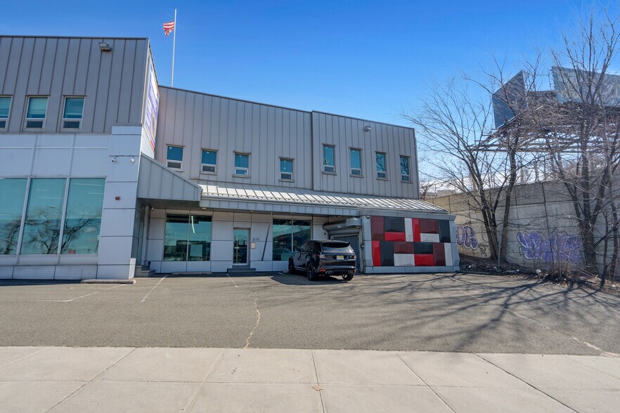 3114 Tonnelle Ave, North Bergen, NJ à louer - Photo de l’immeuble – Image 3 sur 54