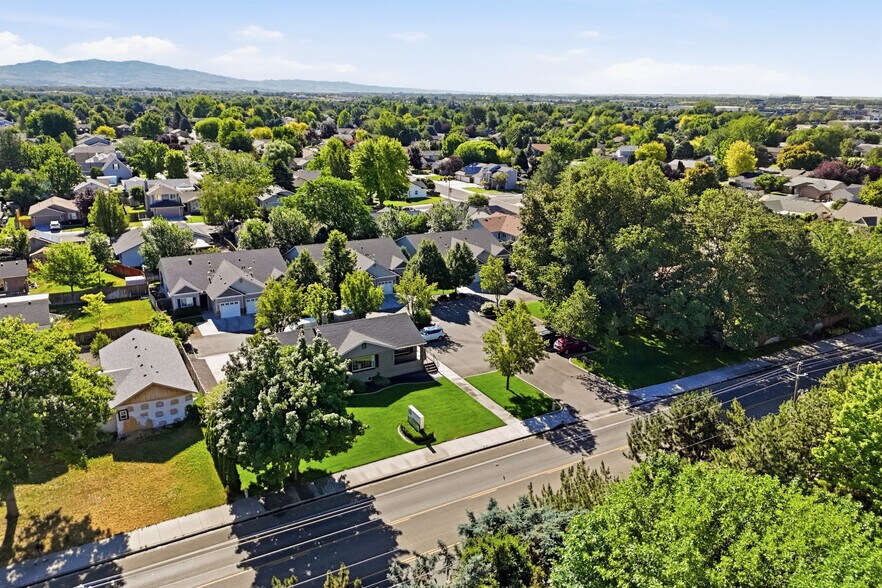2490 N Locust Grove Rd, Meridian, ID à vendre - Photo de l’immeuble – Image 3 sur 31
