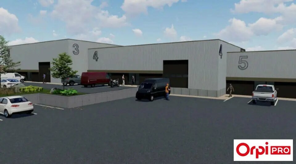 Local d’activités dans Pommeret à louer - Photo de l’immeuble – Image 2 sur 6