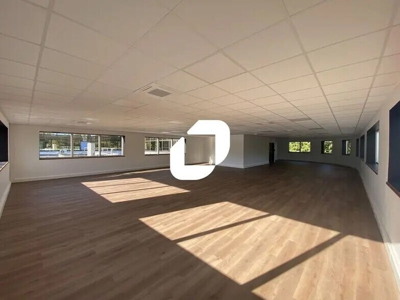 47-49 Avenue Des Genottes, Cergy à louer - Photo intérieure – Image 2 sur 14