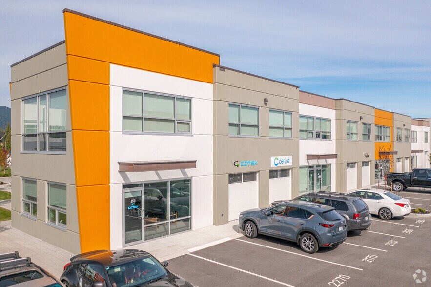 853 Seaborne Ave, Port Coquitlam, BC à louer - Photo de l’immeuble – Image 3 sur 3
