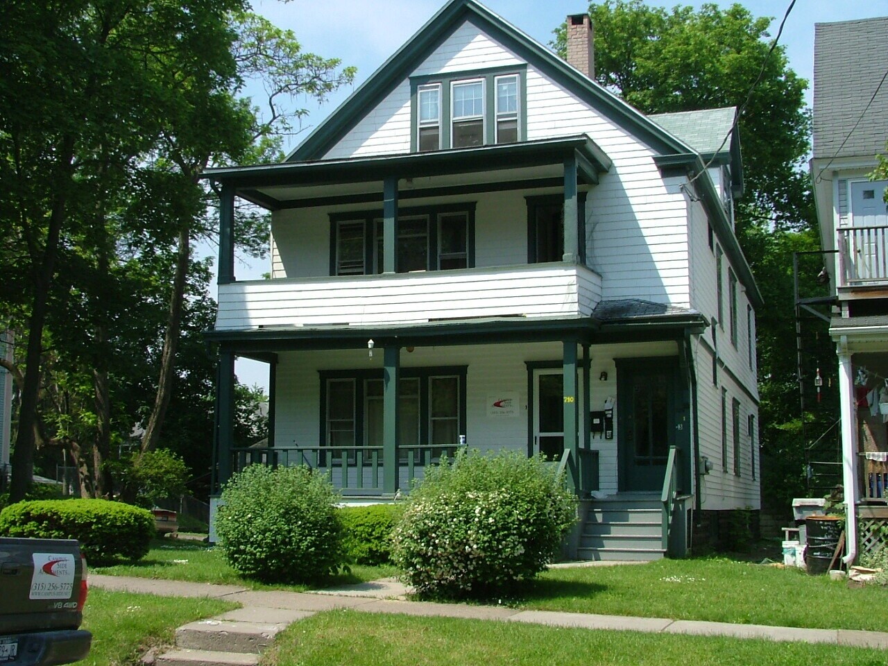 708 Westcott St, Syracuse, NY à vendre Photo principale– Image 1 sur 2