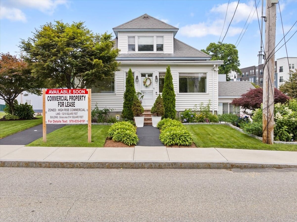 34 Wellman St, Lowell, MA à louer Photo principale– Image 1 sur 5