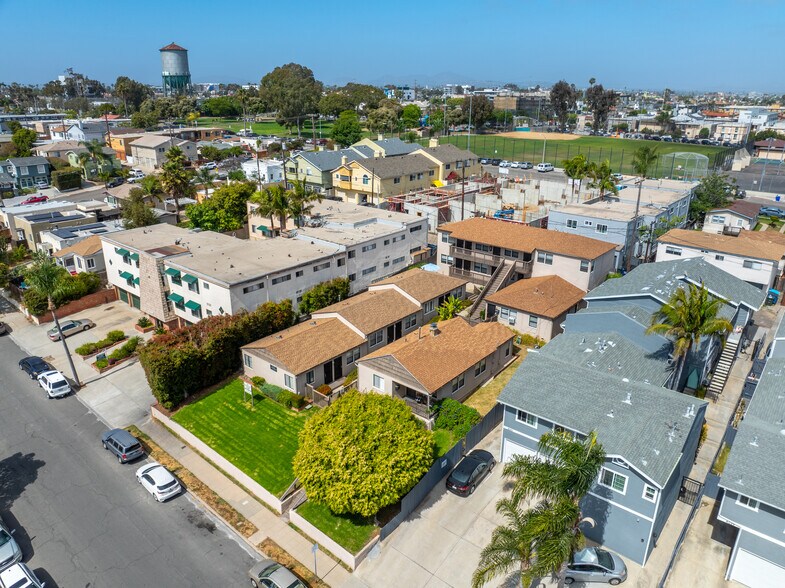 4053-4055 Hamilton St, San Diego, CA à vendre - Photo de l’immeuble – Image 1 sur 8