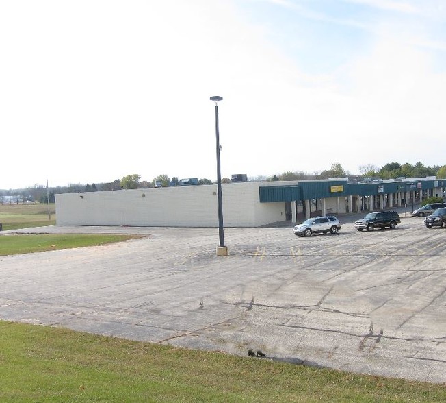 720-760 W Broadway St, Berlin, WI à louer - Photo de l’immeuble – Image 3 sur 7