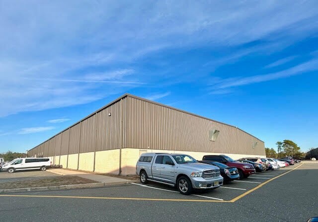 147 Lehigh Ave, Lakewood, NJ à vendre - Photo de l’immeuble – Image 2 sur 7