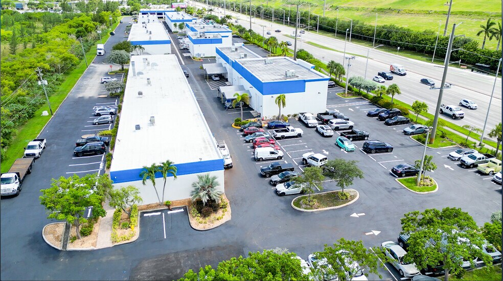 4500 N Powerline Rd, Deerfield Beach, FL à louer - Photo de l’immeuble – Image 2 sur 13