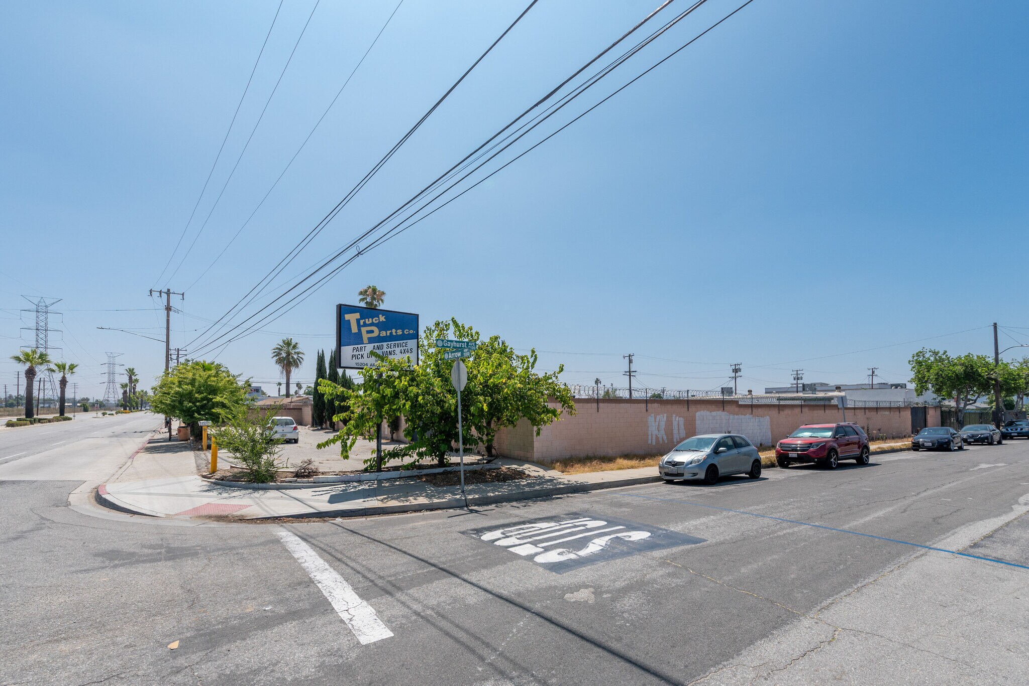 15204 Arrow Hwy, Baldwin Park, CA à vendre Photo de l’immeuble– Image 1 sur 23