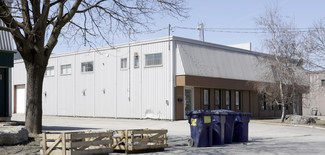 Plus de détails pour 1260 Rue Saint-Nicolas, Laval, QC - Industriel/Logistique à vendre