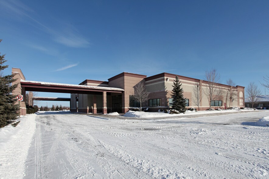 13545 Martin St NW, Andover, MN à vendre - Photo de l’immeuble – Image 2 sur 3