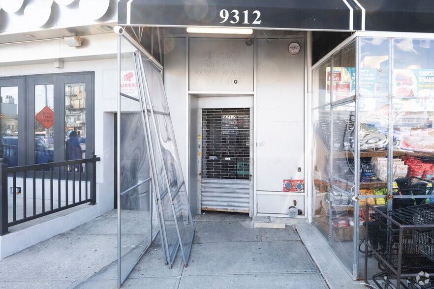 9310-9312 4th Ave, Brooklyn, NY à louer - Photo de l’immeuble – Image 2 sur 4