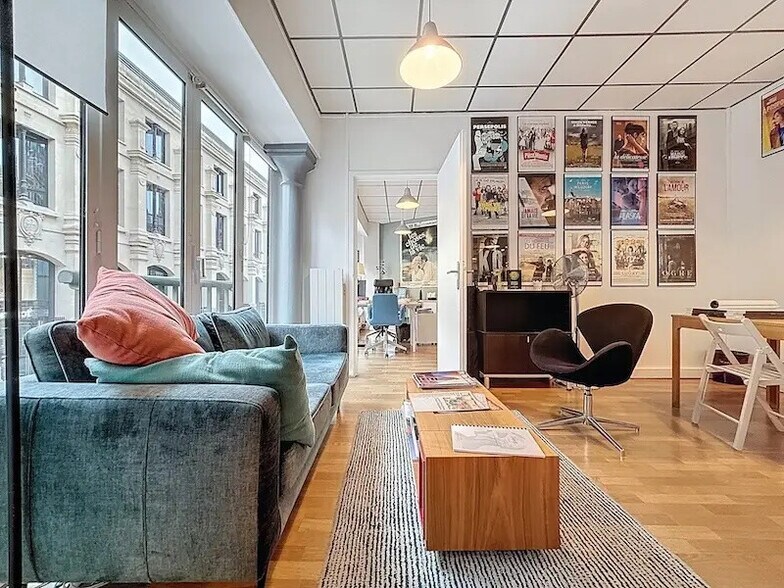 Bureau dans Paris à louer - Photo de l’immeuble – Image 2 sur 10