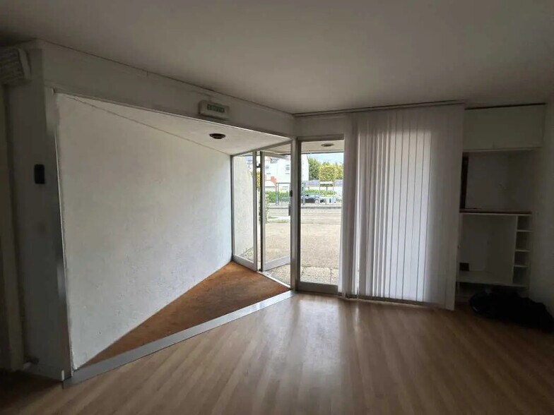 Local commercial dans Orvault à louer - Photo de l’immeuble – Image 2 sur 6