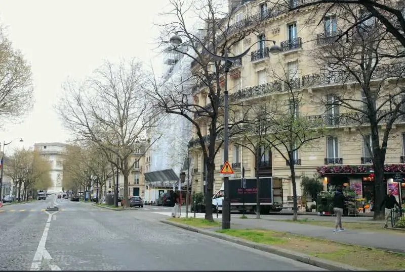 38 Rue Galilée, Paris à vendre - Photo de l’immeuble – Image 2 sur 4