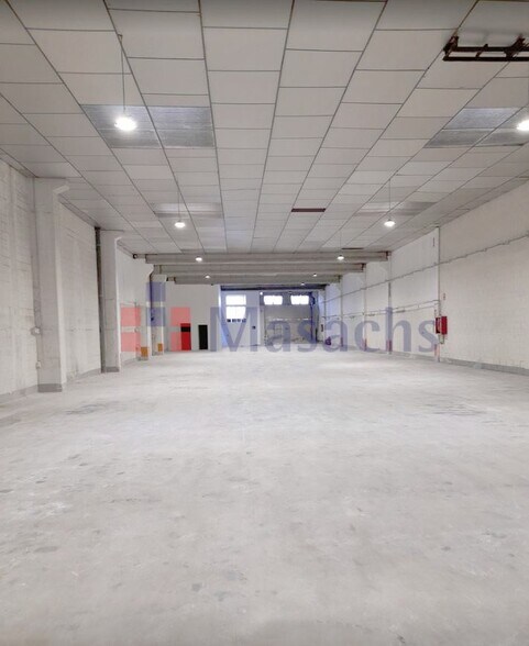 Industriel/Logistique dans Terrassa, Barcelona à vendre - Photo de l’immeuble – Image 3 sur 48