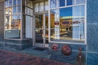 21-27 N Central Ave, Staunton, VA à louer Photo intérieure– Image 1 sur 14