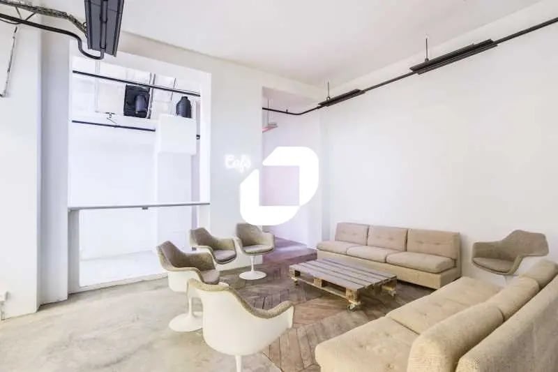 Local commercial dans Paris à louer - Photo intérieure – Image 3 sur 13