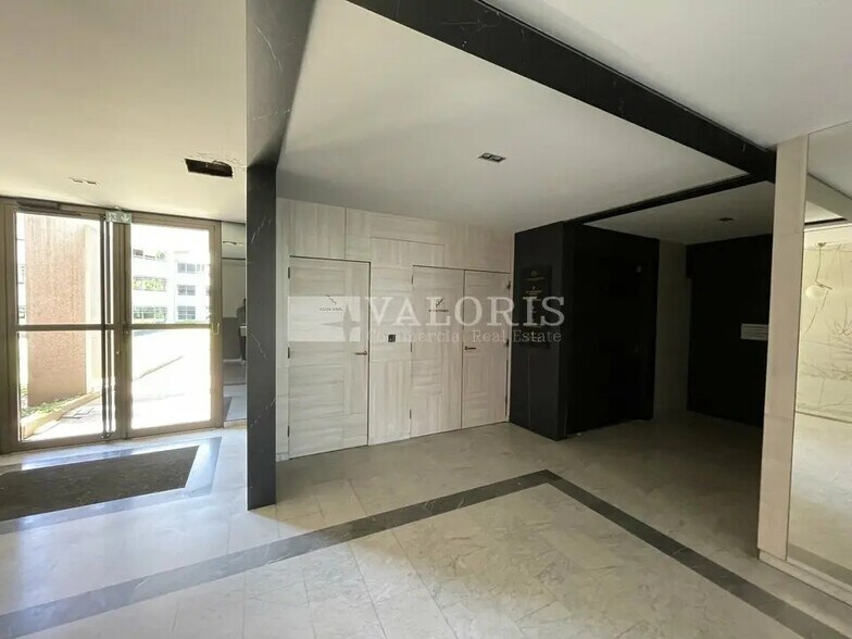 Bureau dans Écully à louer - Photo de l’immeuble – Image 2 sur 7