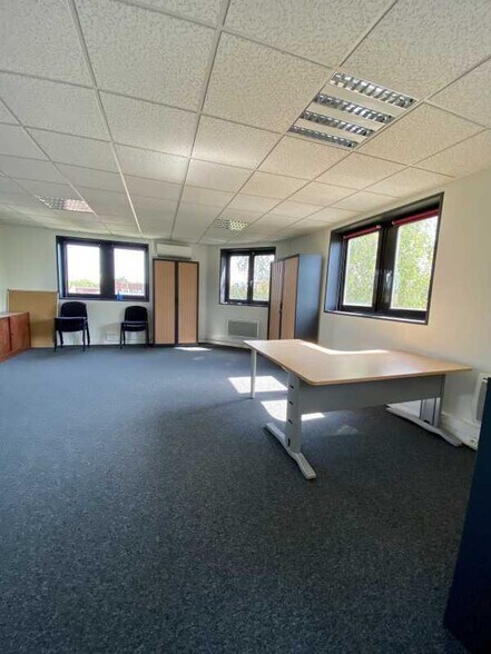 Bureau dans Marcq-en-Baroeul à louer - Photo intérieure – Image 3 sur 4
