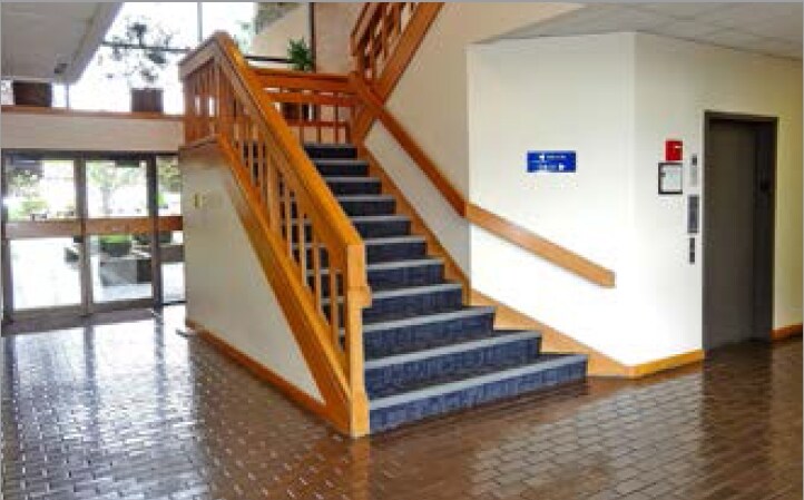 1851 Central Pl S, Kent, WA à louer - Hall d’entrée – Image 3 sur 7