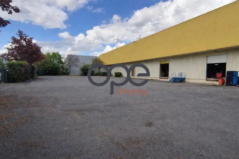 Industriel/Logistique dans Villetaneuse à vendre Photo de l’immeuble– Image 1 sur 21