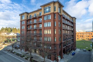 Plus de détails pour 1106 108th Ave NE, Bellevue, WA - Logement à vendre